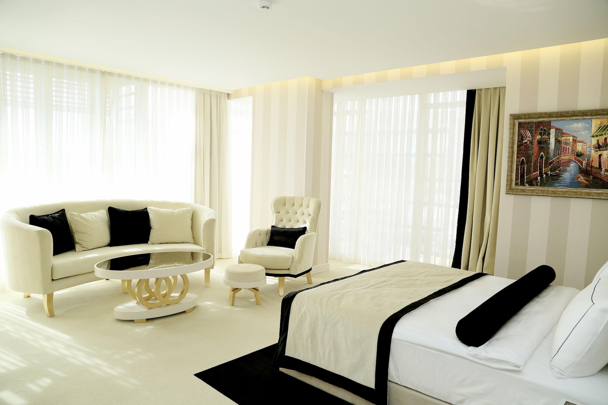 Ramada Hotel & Suites Sisli Istanbul Exterior photo