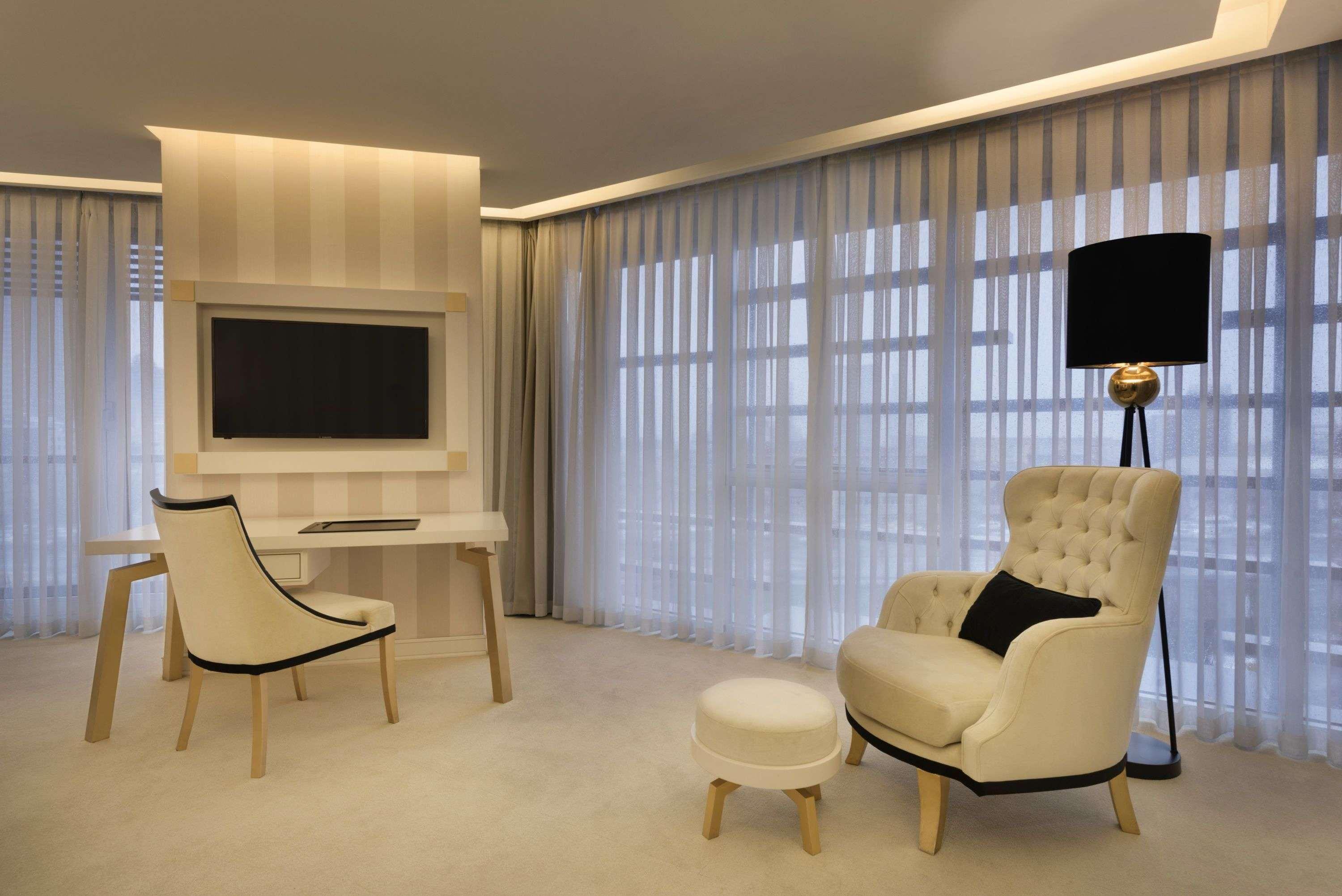 Ramada Hotel & Suites Sisli Istanbul Exterior photo