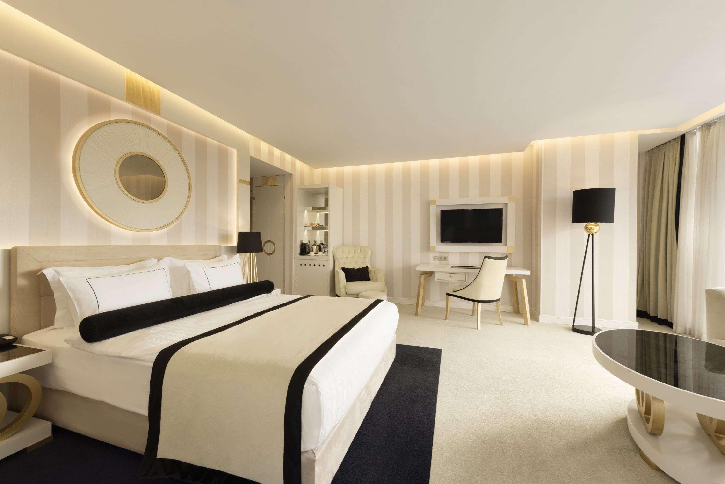 Ramada Hotel & Suites Sisli Istanbul Exterior photo